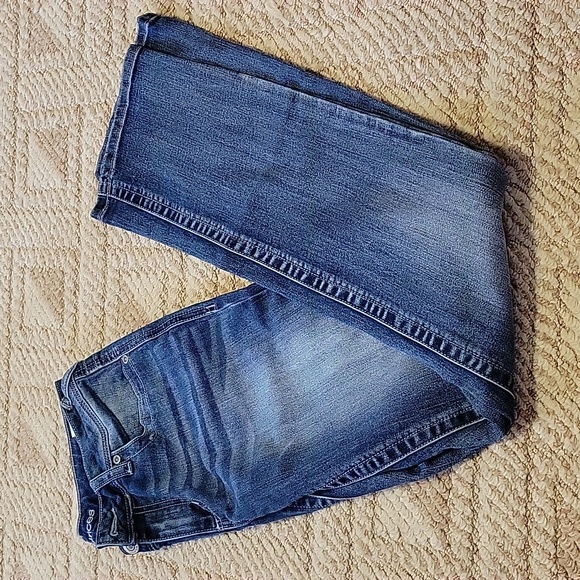 Women's Maurices Jeans - Picture 2 of 4